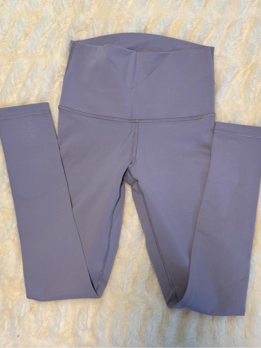 Aritzia TNAction Leggings